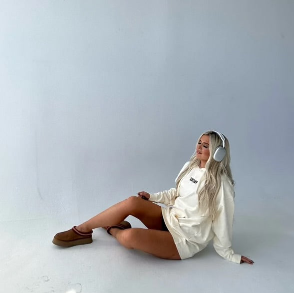 THIRTYNINE Unisex Black Stitched Hoodie